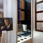 Western Piccadilly 4*