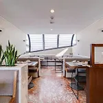 Western Piccadilly 4*