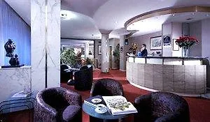 Western Piccadilly Hotel 4*