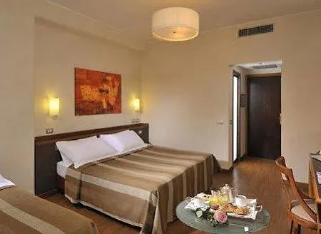 Western Piccadilly 4* Rzym