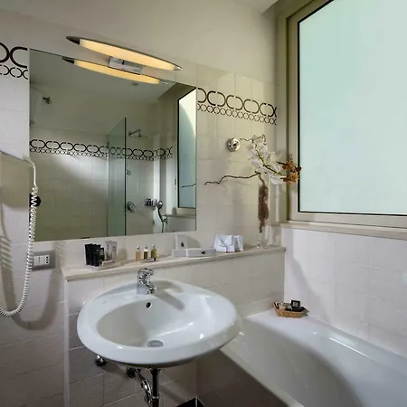 Western Piccadilly 4* Rzym