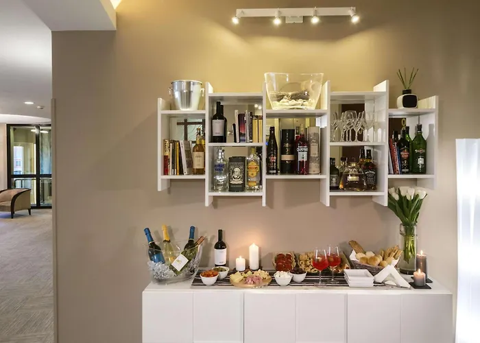 Western Piccadilly 4*