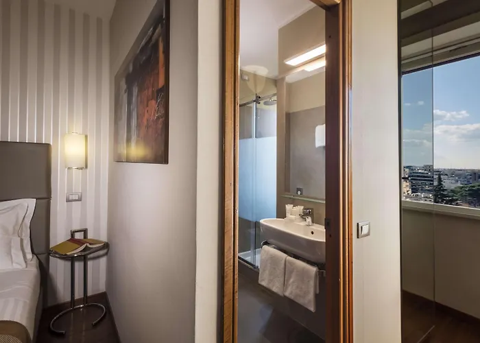 Western Piccadilly Hotel