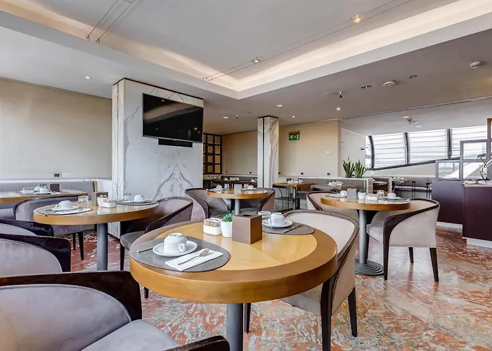 Western Piccadilly Hotel