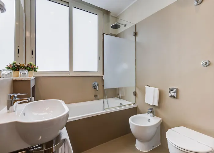 Western Piccadilly 4*