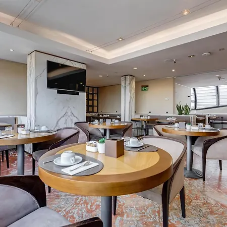 Western Piccadilly Hotel