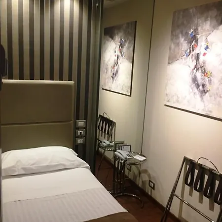 Hotel Western Piccadilly 4*